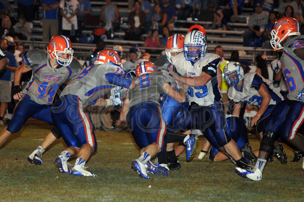 10-10 SA vs. FCHS 064.JPG - SCRIVENER D300